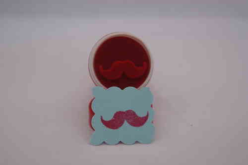 Tampons differentes formes : Moustache Rouge